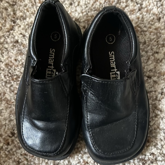 Smart Fit black size 5 toddler loafers - Picture 2 of 3